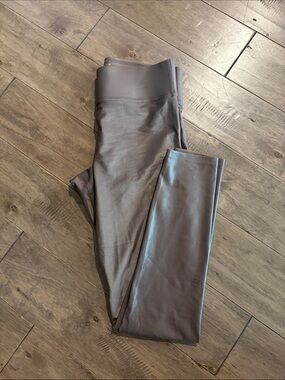 Carbon 38 Brown Shiny Performance Leggings